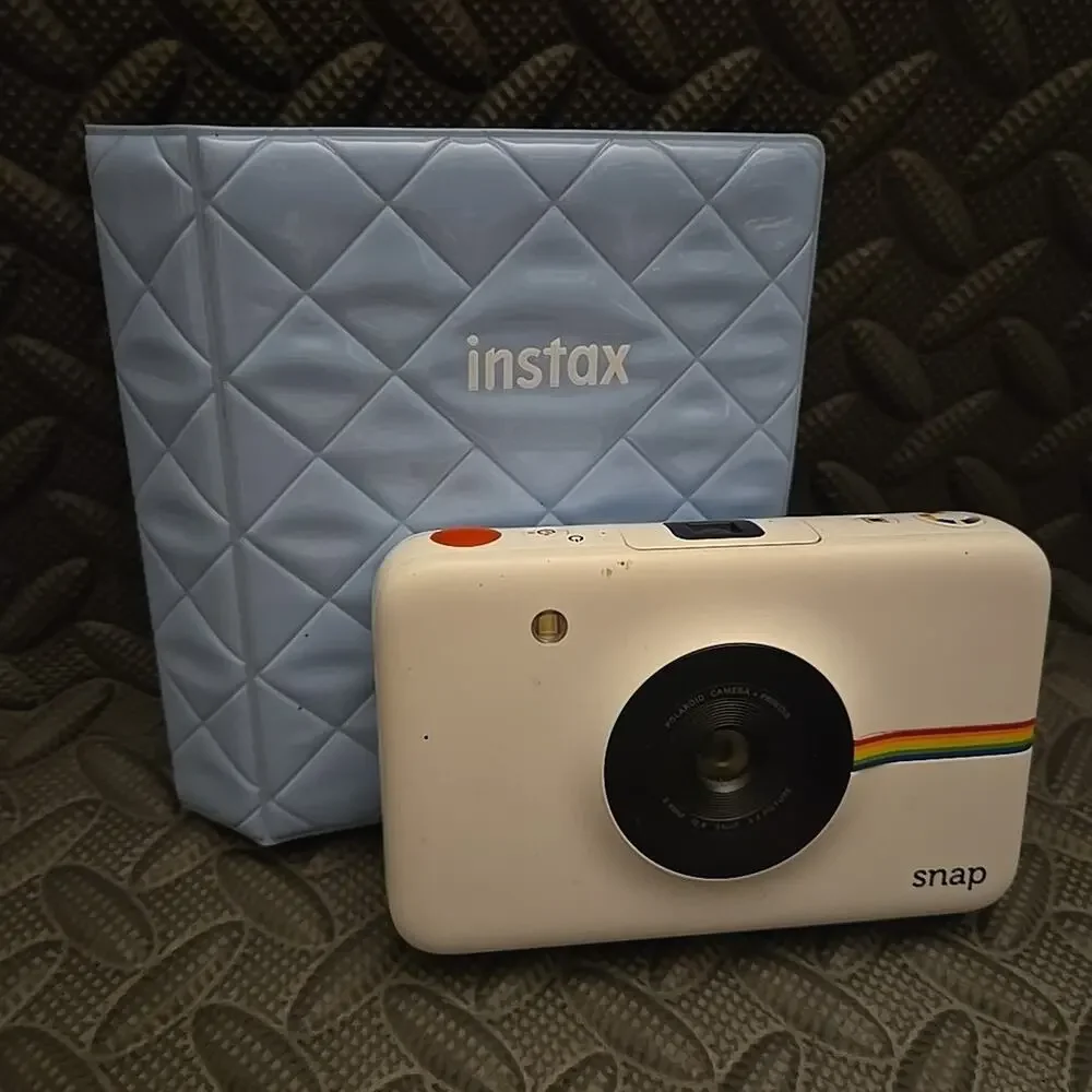 Polaroid Snap Instant Digital Camera White Untested w/ Instax Photo Album